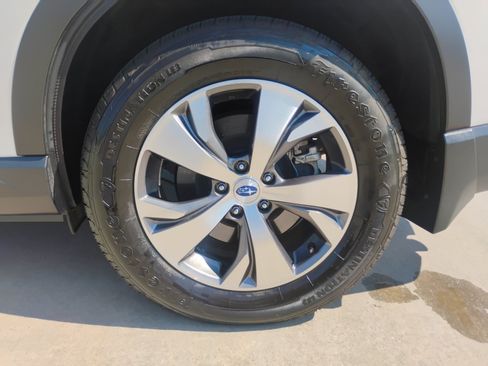 Used 2023 Subaru Ascent Premium w/ Convenience Package AWD/4WD image 26
