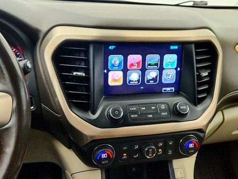 Used 2019 GMC Acadia Denali image 18