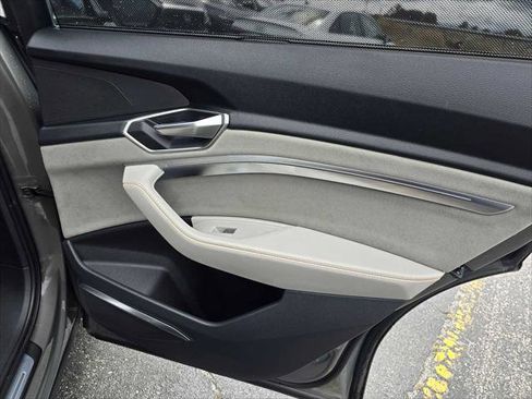 Used 2023 Audi e-tron Chronos w/ Chronos Package AWD/4WD image 14