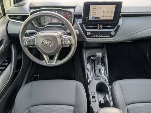 Used 2024 Toyota Corolla SE image 6