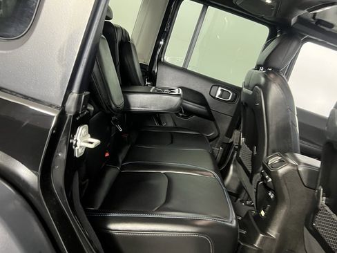 Used 2024 Jeep Wrangler Unlimited Rubicon 4xe w/ Capability Package image 31