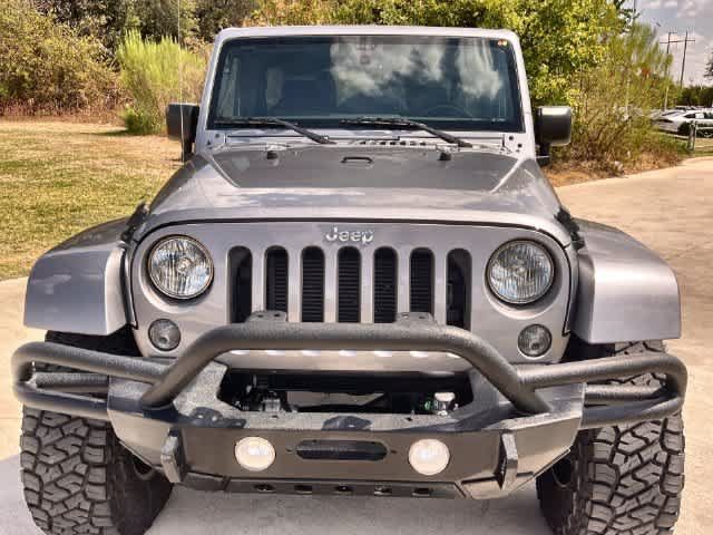 Used 2016 Jeep Wrangler Unlimited Rubicon w/ Connectivity Group AWD/4WD image 7