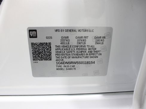 Used 2025 Cadillac CT5 Premium Luxury RWD image 40