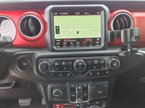 Used 2021 Jeep Wrangler Unlimited Rubicon AWD/4WD image 31