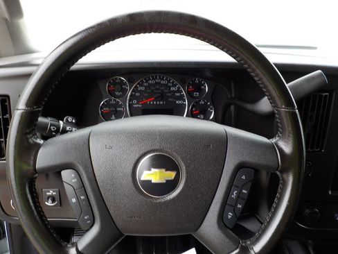 Used 2020 Chevrolet Express 2500 w/ Driver Convenience Package image 15