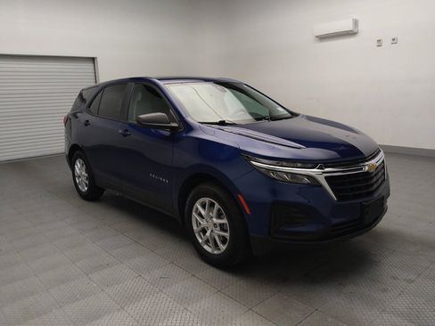 Used 2022 Chevrolet Equinox LS w/ LS Convenience Package image 13