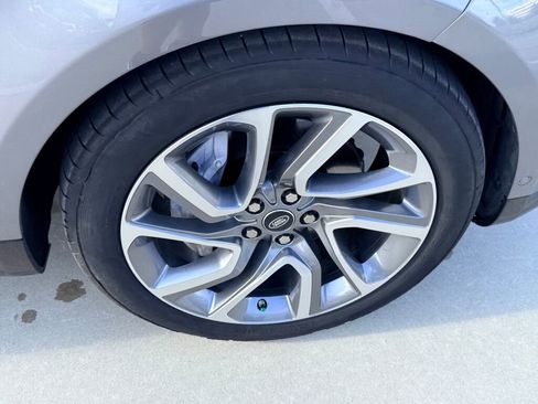 Used 2021 Land Rover Range Rover Sport HSE Silver Edition image 14