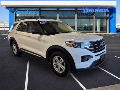 Used 2023 Ford Explorer XLT w/ Class IV Trailer Tow Package