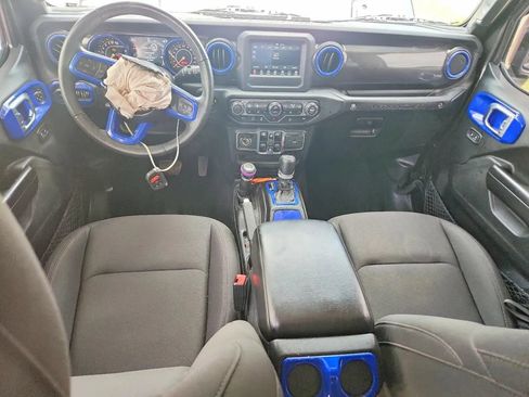 Used 2019 Jeep Wrangler Unlimited Sport AWD/4WD image 8