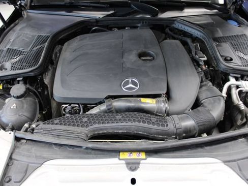 Used 2021 Mercedes-Benz C 300 Sedan image 25