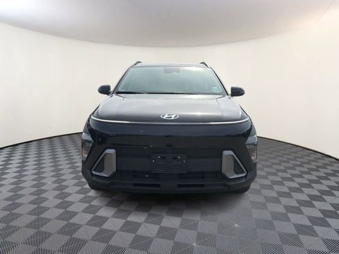 Used 2024 Hyundai Kona SEL AWD/4WD image 3