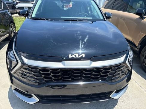 Certified 2024 Kia Sportage EX FWD image 2