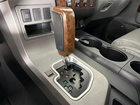 Used 2012 Toyota Tundra Limited image 31