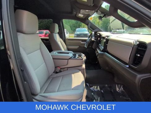 Used 2022 Chevrolet Silverado 1500 LT AWD/4WD image 28