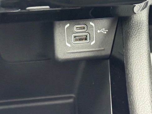 New 2026 Jeep Compass Latitude w/ Sun and Sound Group image 19