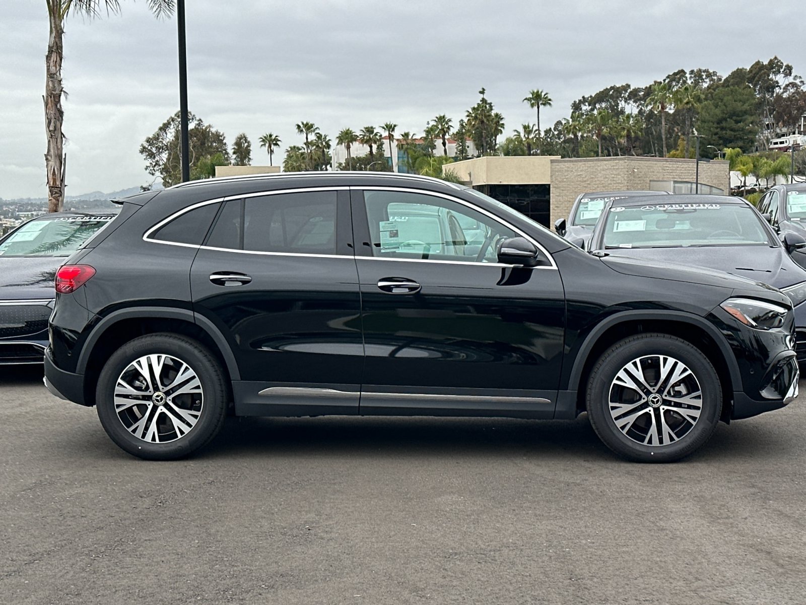 Used 2025 Mercedes-Benz GLA 250 image 2