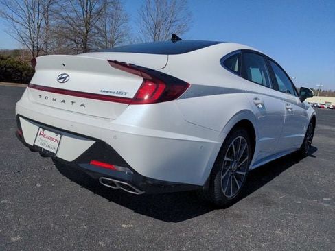 Used 2022 Hyundai Sonata Limited FWD image 4