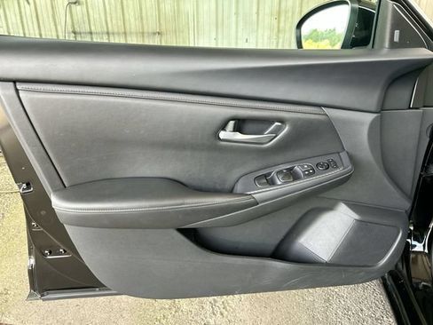 Used 2024 Nissan Sentra SV FWD image 20