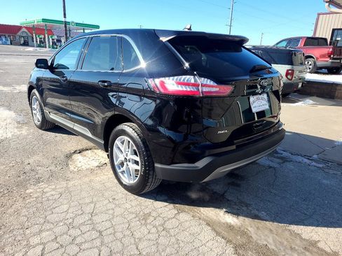 Used 2024 Ford Edge SEL image 8
