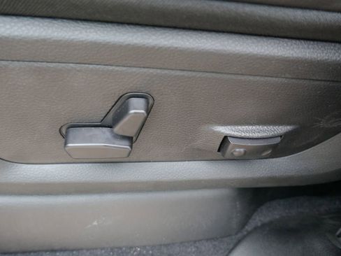 New 2026 RAM 2500 Laramie w/ Night Edition AWD/4WD image 19