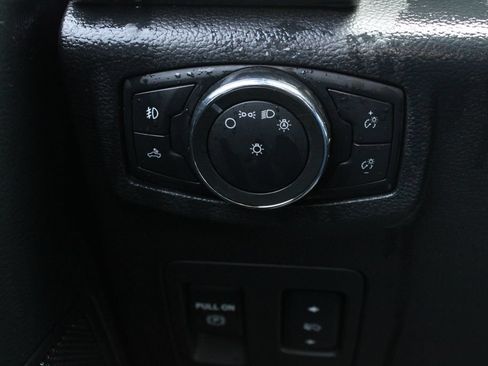 Used 2017 Ford F150 XLT w/ Equipment Group 301A Mid AWD/4WD image 8