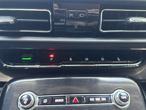 Used 2023 Lincoln Nautilus AWD w/ Premium Package image 29