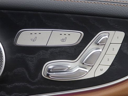 Used 2018 Mercedes-Benz E 400 Coupe image 19