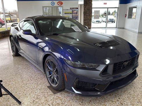 New 2025 Ford Mustang Dark Horse image 2