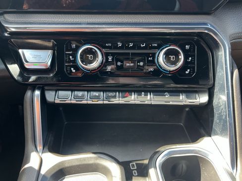 Used 2024 GMC Sierra 2500 Denali w/ Denali Reserve Package image 21