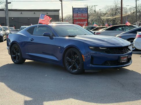 Used 2021 Chevrolet Camaro LT RWD image 7