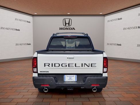 New 2026 Honda Ridgeline Black Edition image 11