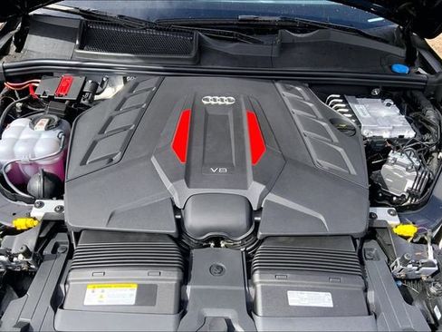 New 2026 Audi SQ7 Premium Plus AWD/4WD image 10