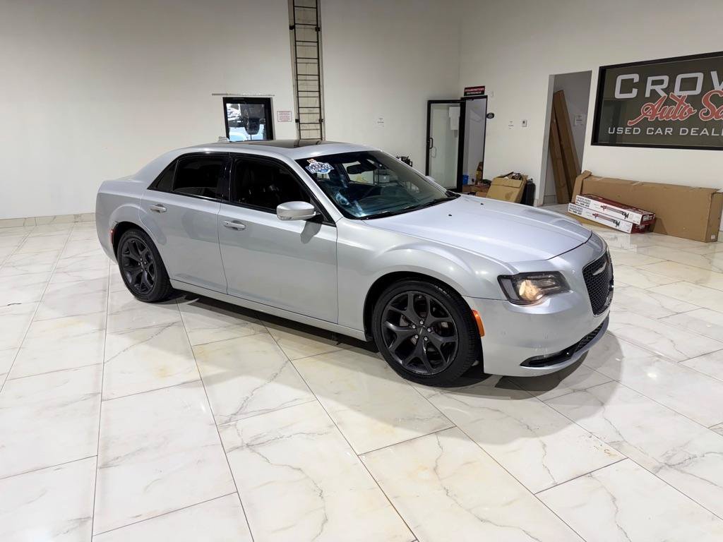Used 2023 Chrysler 300 S RWD image 3