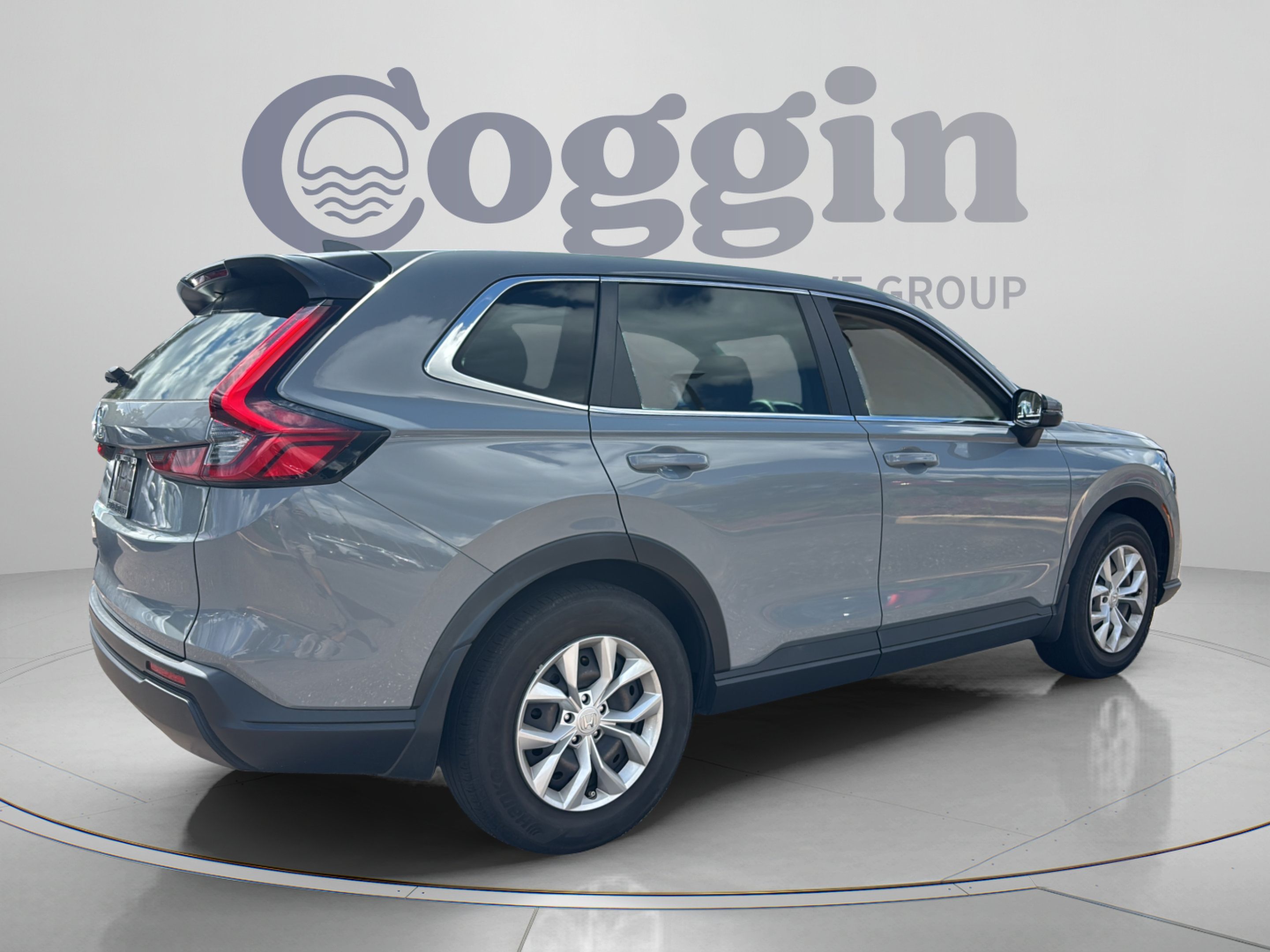 Used 2024 Honda CR-V LX image 5