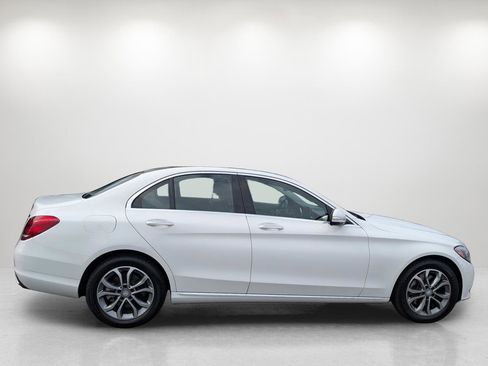Used 2015 Mercedes-Benz C 300 Sport image 4