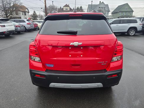 Used 2015 Chevrolet Trax LT w/ LT Sun and Sound Package image 17
