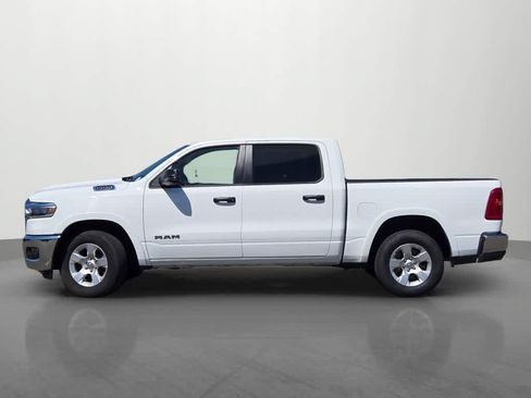 Used 2025 RAM 1500 Big Horn AWD/4WD image 3