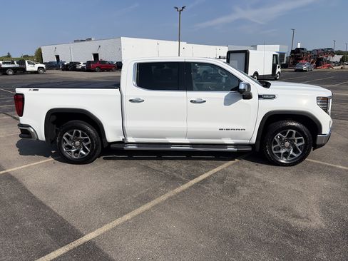Used 2025 GMC Sierra 1500 SLT w/ SLT Premium Plus Package AWD/4WD image 7