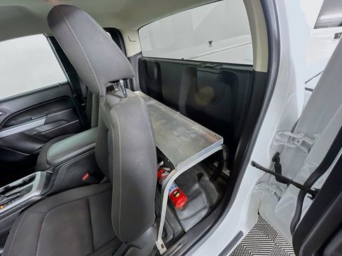 Used 2021 Chevrolet Colorado LT w/ Fleet Safety Package image 22