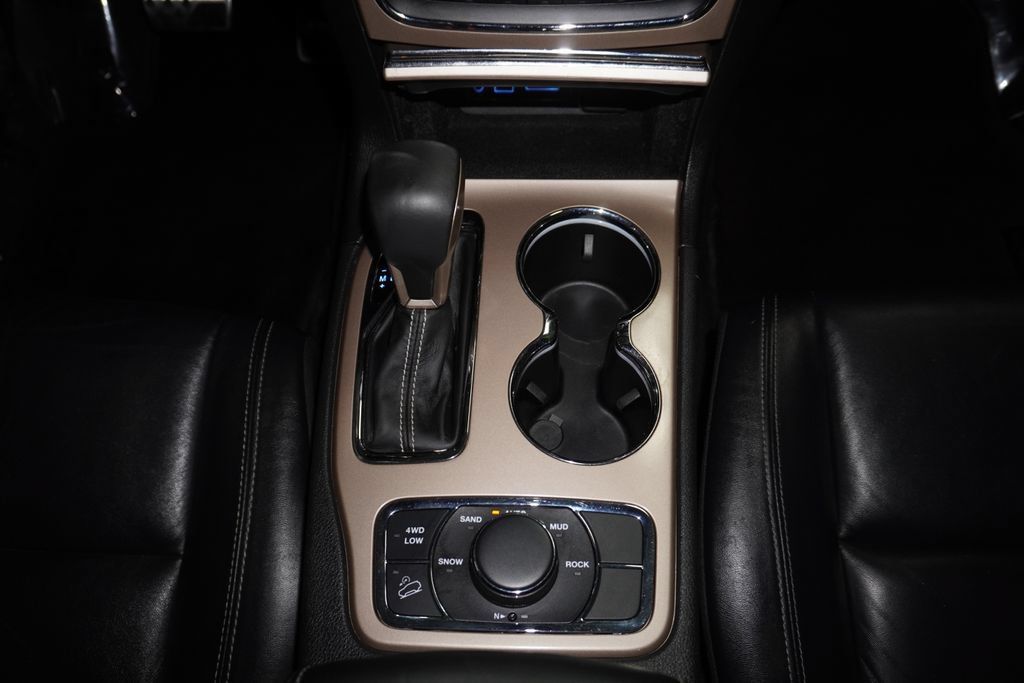 Used 2017 Jeep Grand Cherokee Limited AWD/4WD image 20