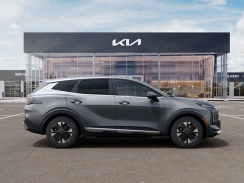 New 2026 Kia Sportage LX FWD image 3