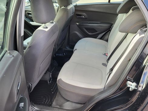 Used 2018 Chevrolet Trax LS w/ LPO, Cargo Package image 13