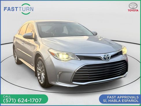 Used 2016 Toyota Avalon Limited FWD image 4