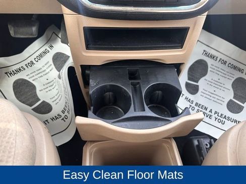 Used 2013 Dodge Grand Caravan SE FWD image 27