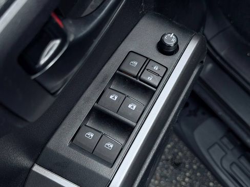Used 2023 Toyota Tacoma TRD Sport AWD/4WD image 11
