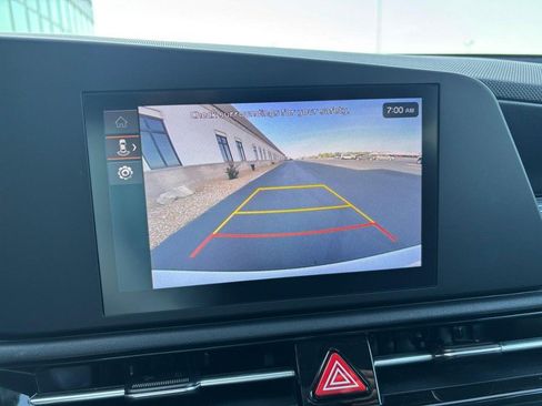Used 2025 Kia Niro LX FWD image 20