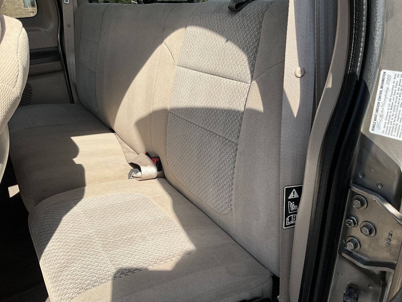 Used 2002 Ford F350 XLT RWD image 23