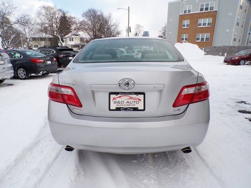 Used 2008 Toyota Camry LE image 4