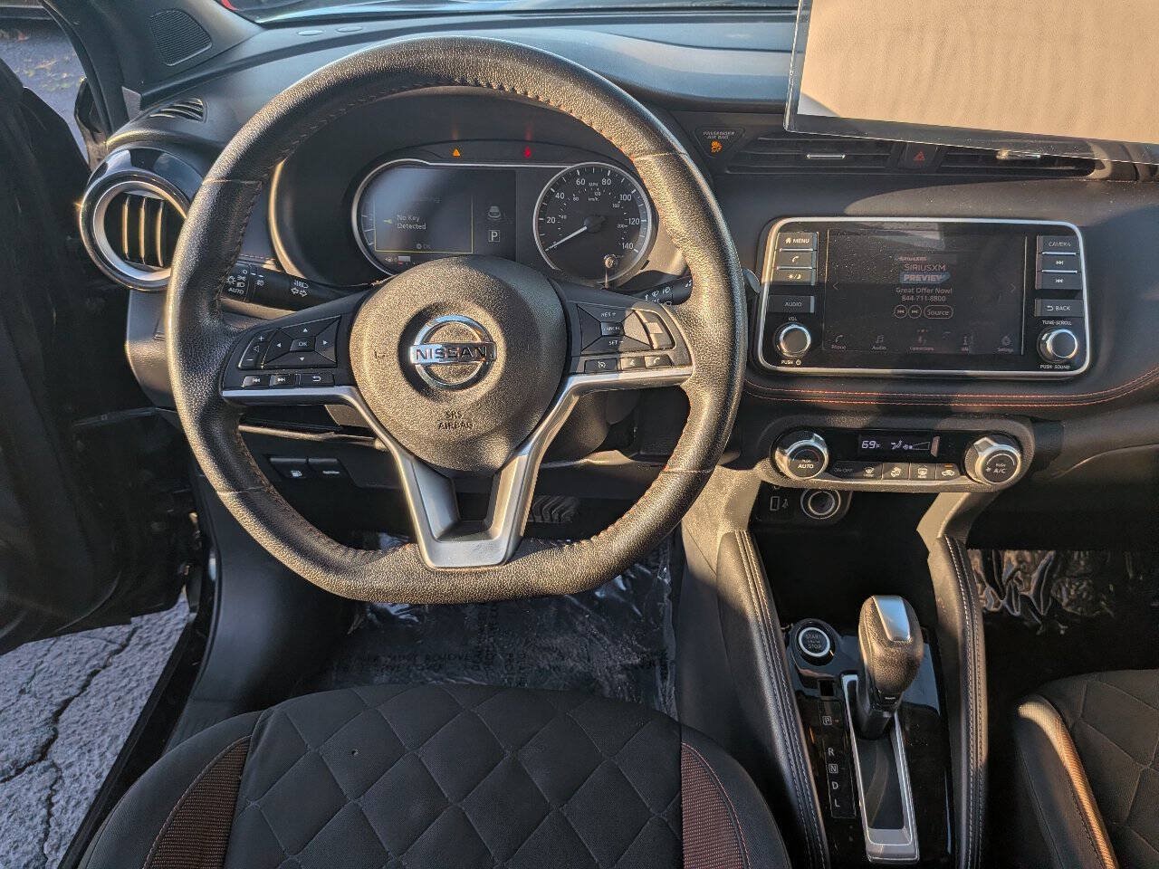 Used 2018 Nissan Kicks SR w/ Exterior Electronics Package FWD image 30