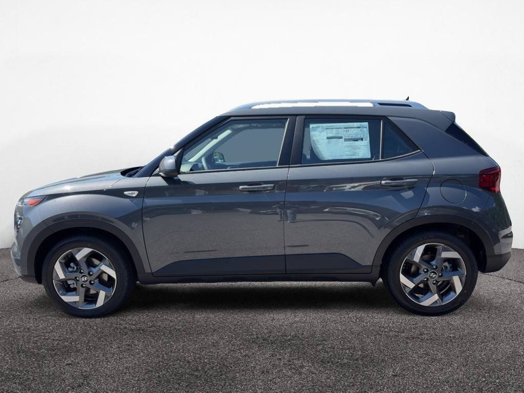 New 2026 Hyundai Venue SEL FWD image 8